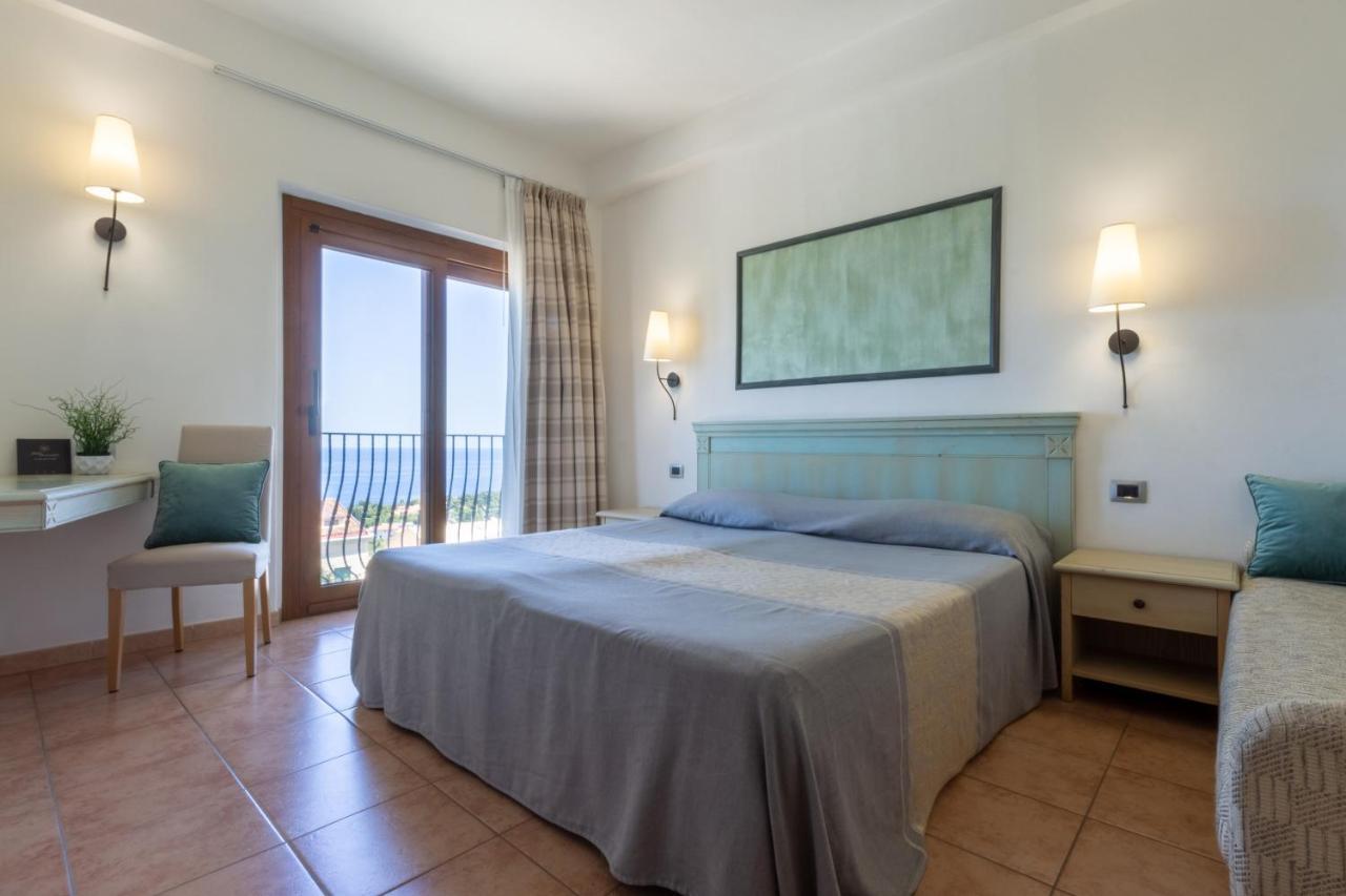 Hotel Brancamaria Cala Gonone Exteriér fotografie