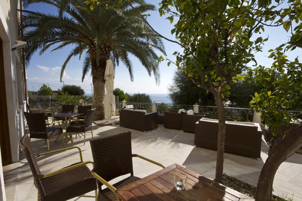 Hotel Brancamaria Cala Gonone Exteriér fotografie