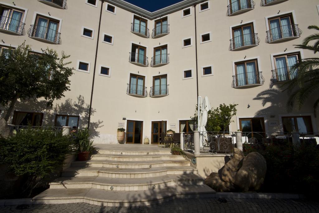 Hotel Brancamaria Cala Gonone Exteriér fotografie